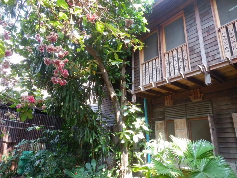 Villa Guest House Bangkok Ngoại thất bức ảnh